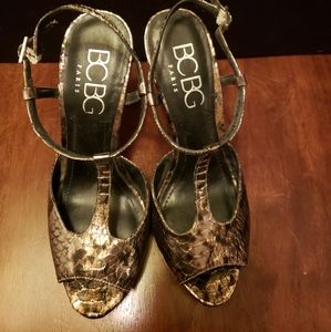 BCBG heels size 6